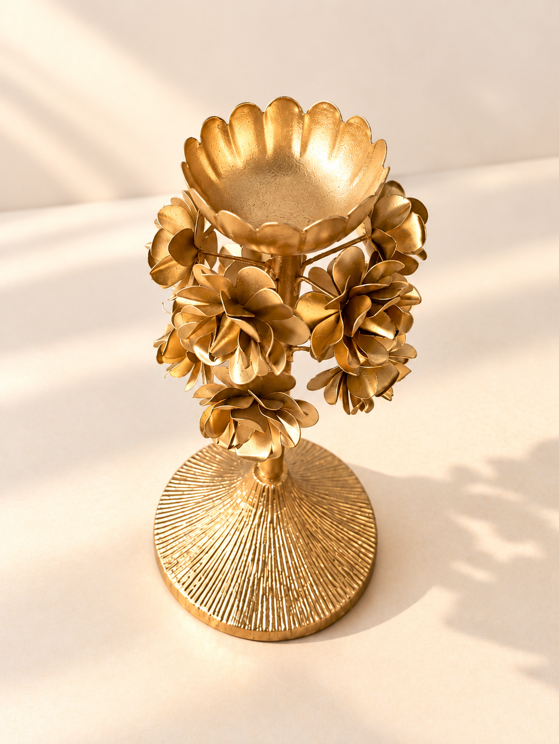 Gulaab Grand Candle Holder